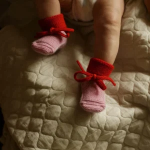 Hvid slofjes – cotton candy / red
